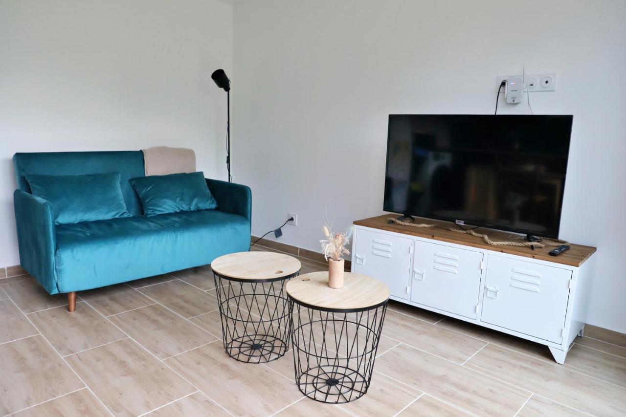 Gite Les Amoureux De La Baie Favières Extérieur photo