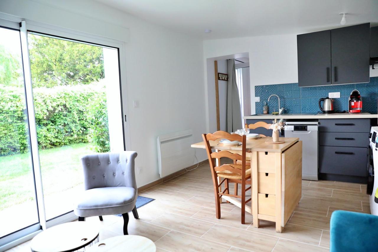Gite Les Amoureux De La Baie Favières Extérieur photo